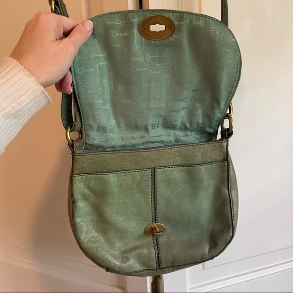 Fossil Crossbody Light Green Saddle Flap - Picture 4 of 9